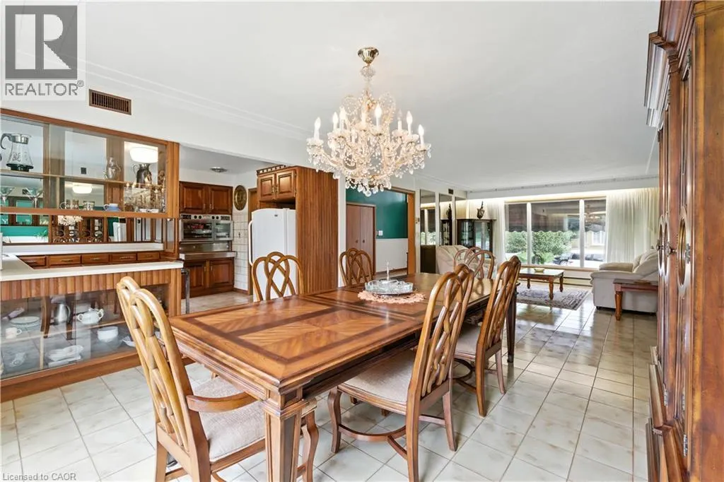16 SOUTHILL Drive