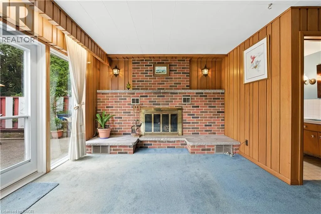 16 SOUTHILL Drive