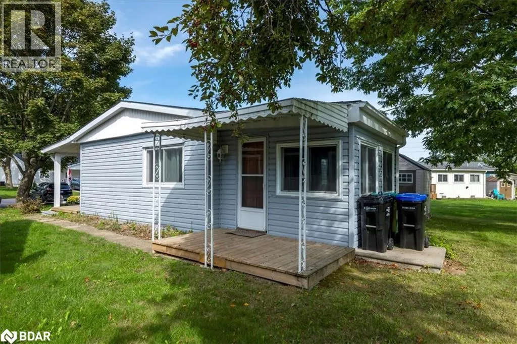 7 FLORA Court
