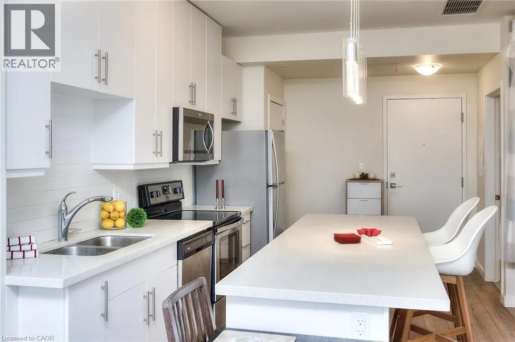690 KING Street W Unit# 622, #622