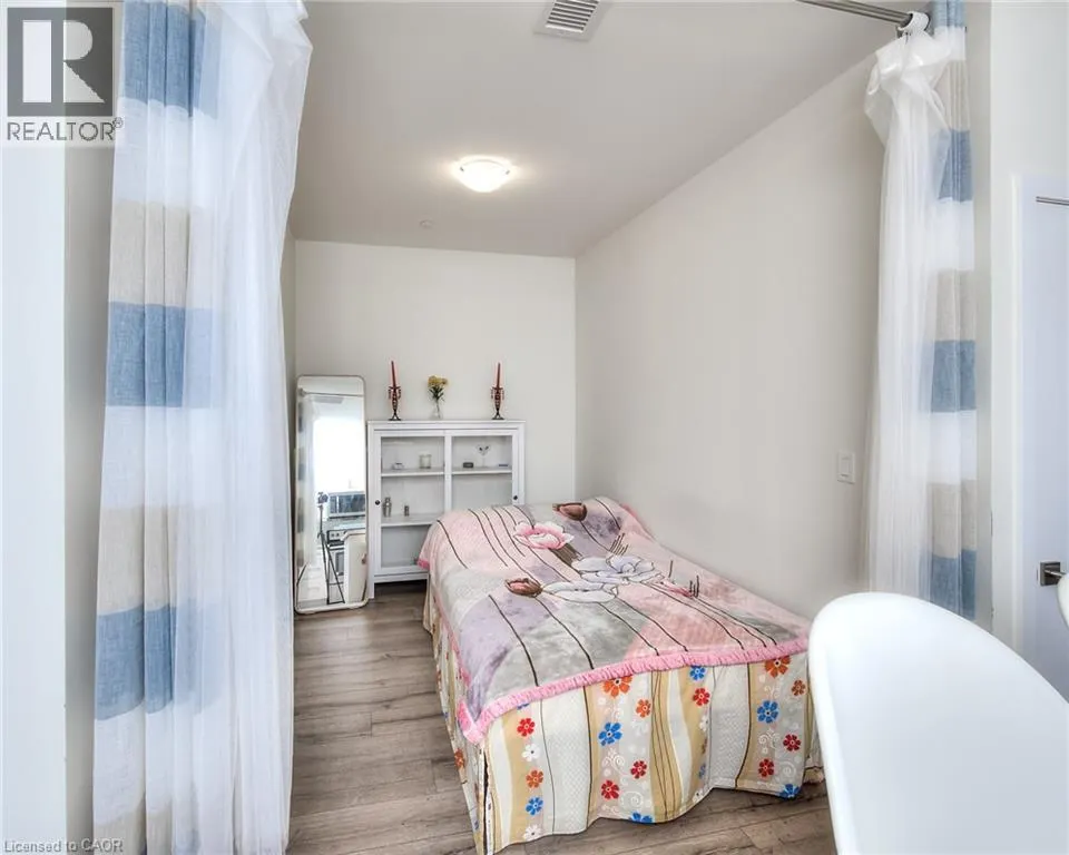 690 KING Street W Unit# 622, #622