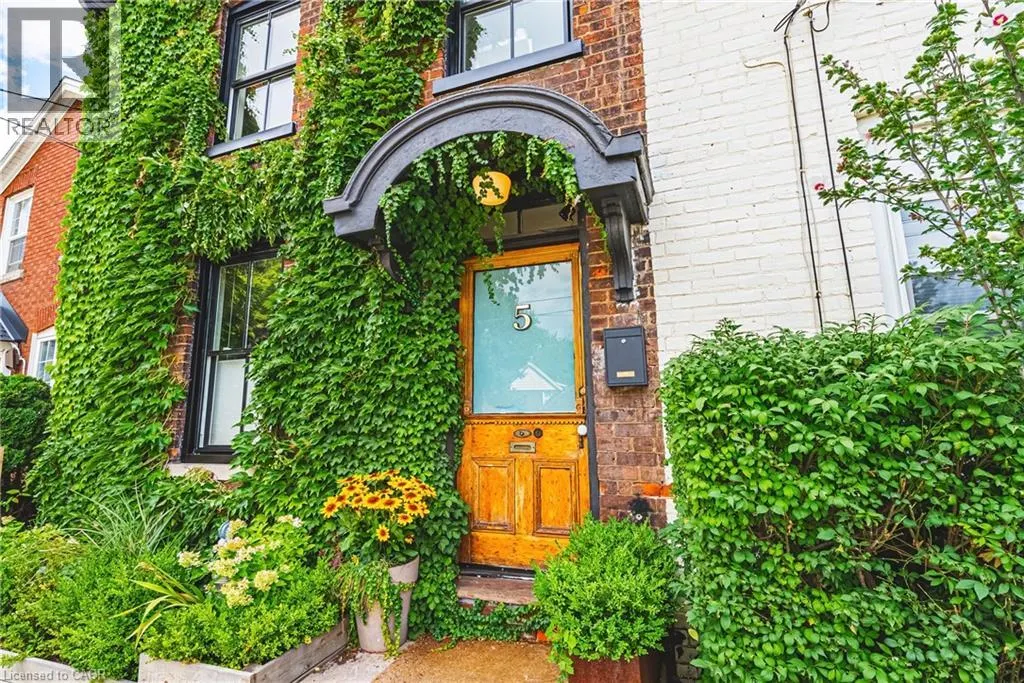 5 FORD Street