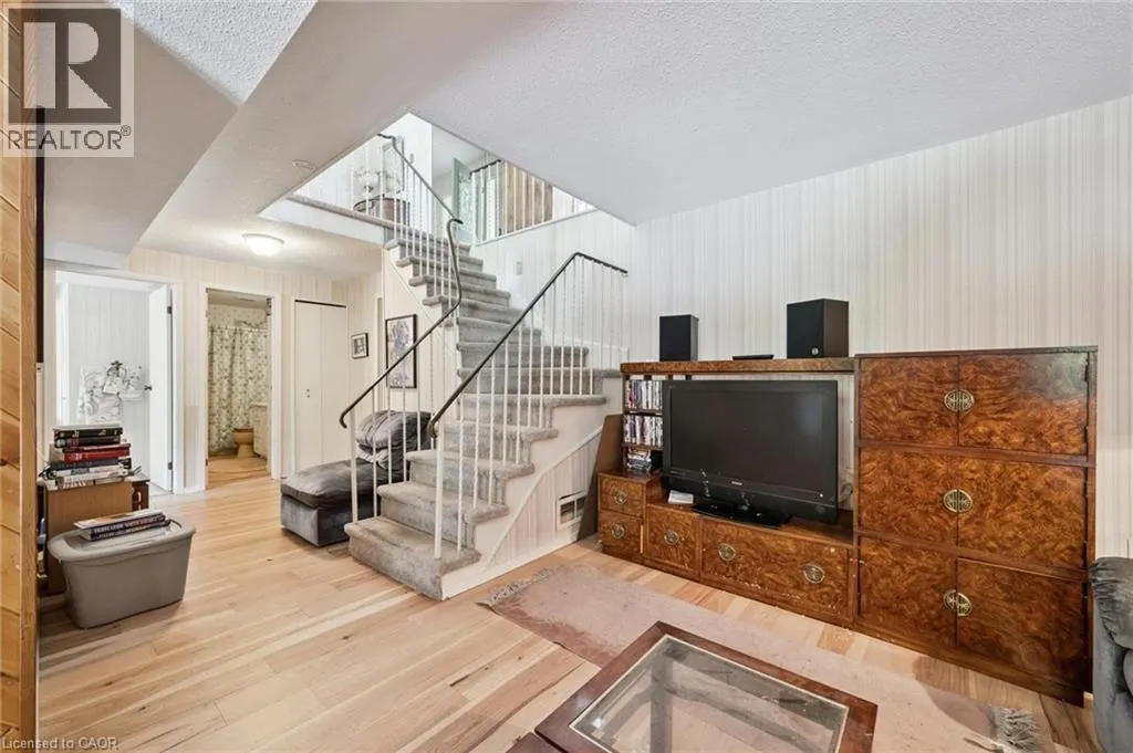 282 WESTHEIGHTS Drive