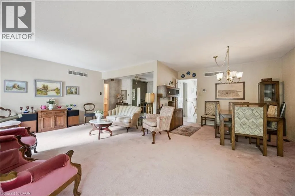 282 WESTHEIGHTS Drive