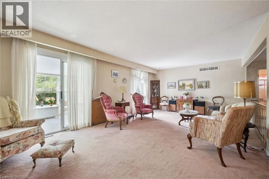 282 WESTHEIGHTS Drive