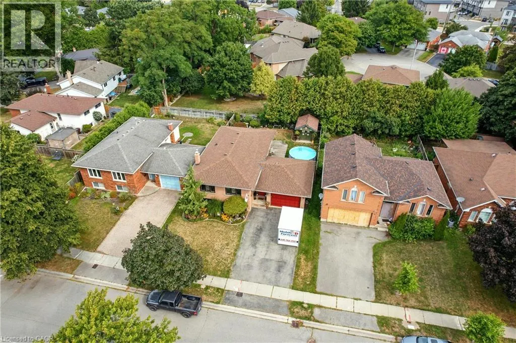 26 ADELAIDE Avenue