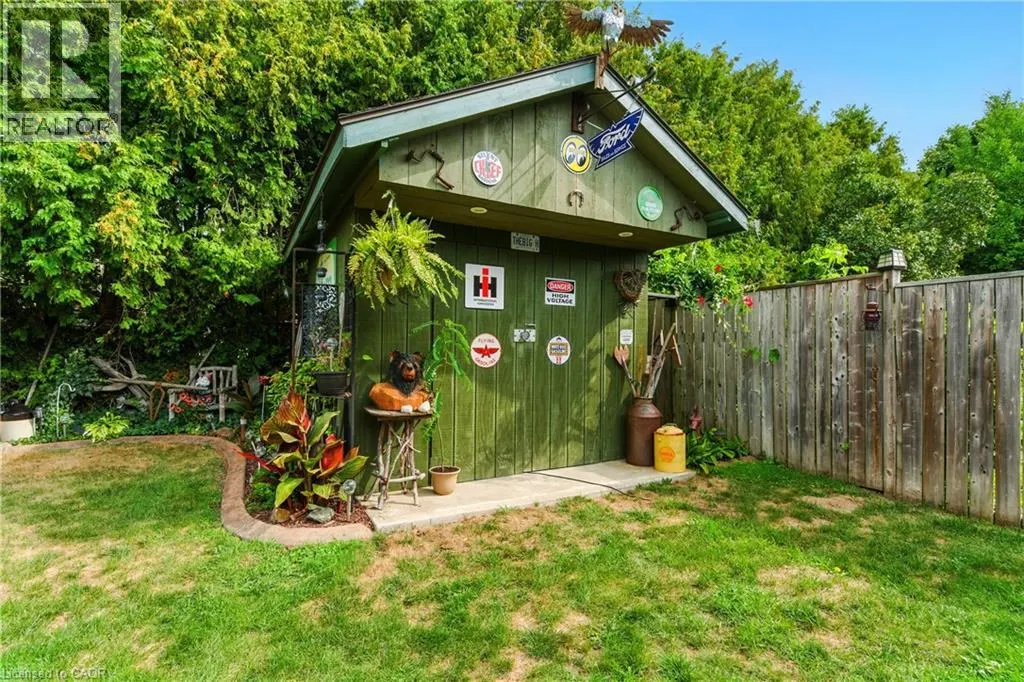 26 ADELAIDE Avenue
