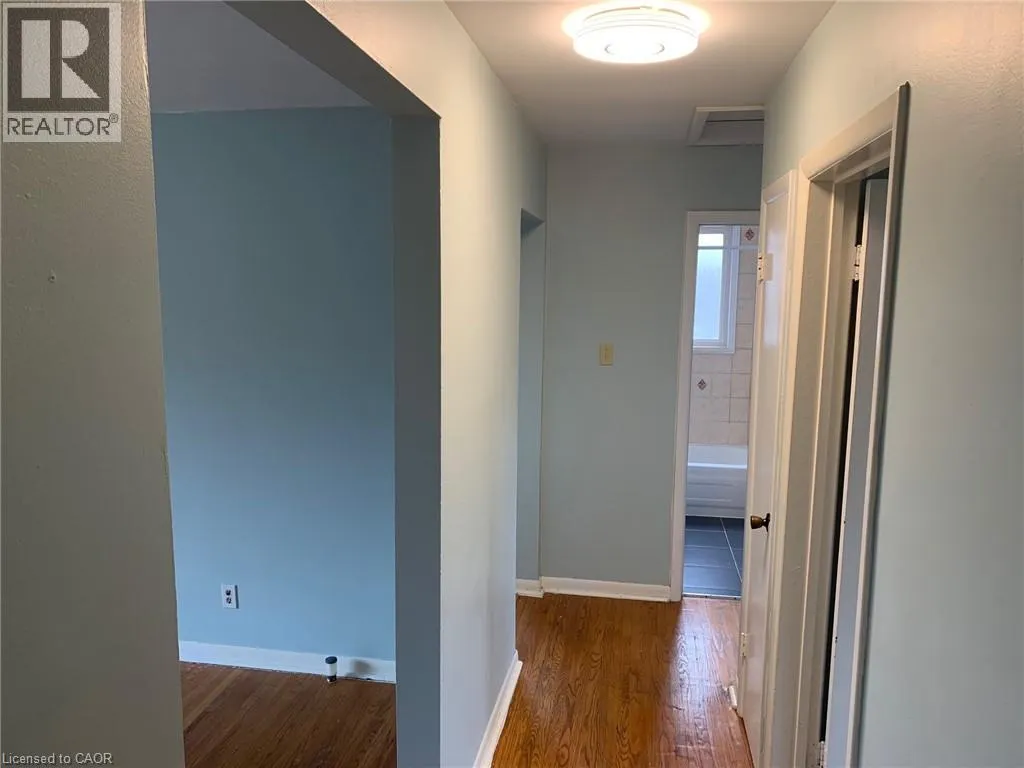 122 LOWREY Avenue S Unit# 3, #3