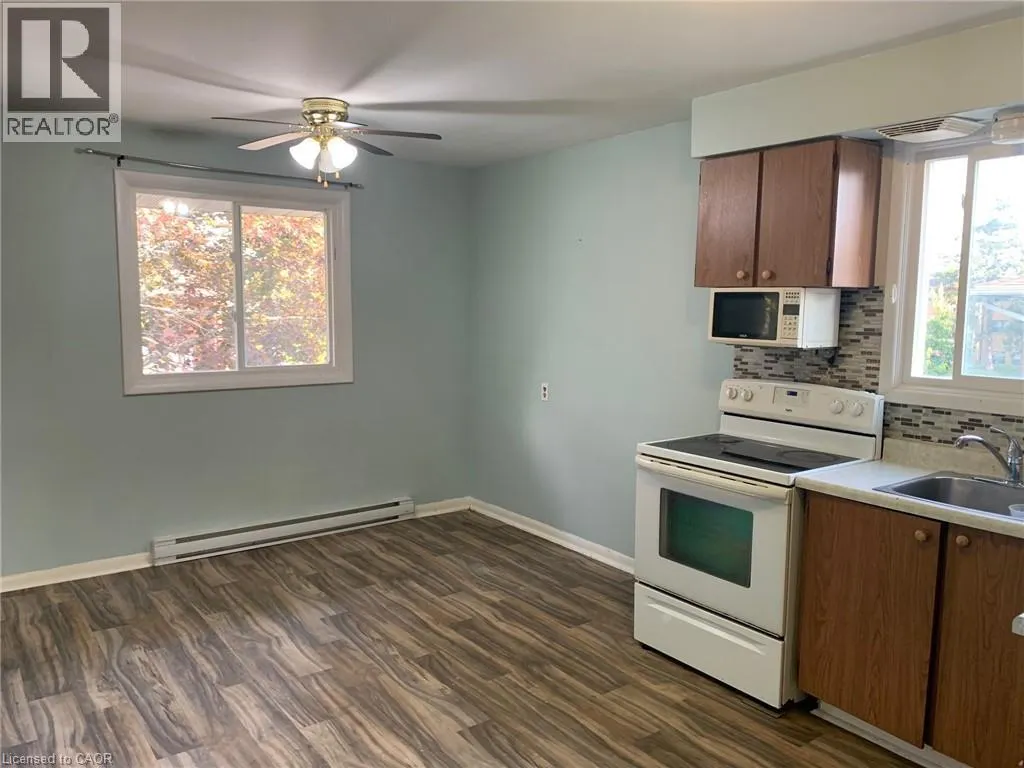 122 LOWREY Avenue S Unit# 3, #3
