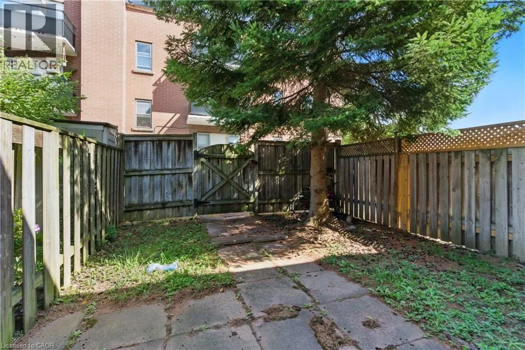 24 MACKLIN Street N