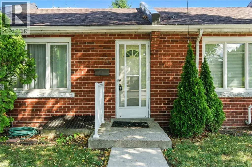 24 MACKLIN Street N