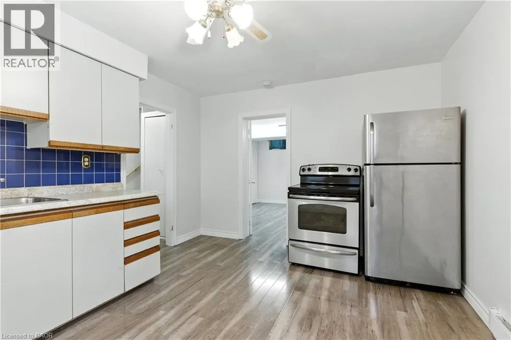 24 MACKLIN Street N