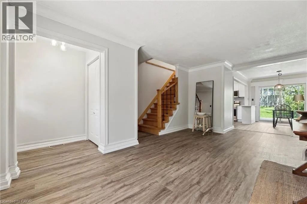 647 BALSAM Crescent
