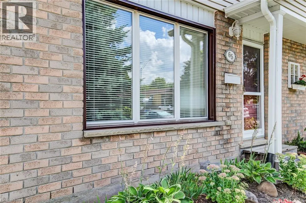 65 ASPEN Crescent