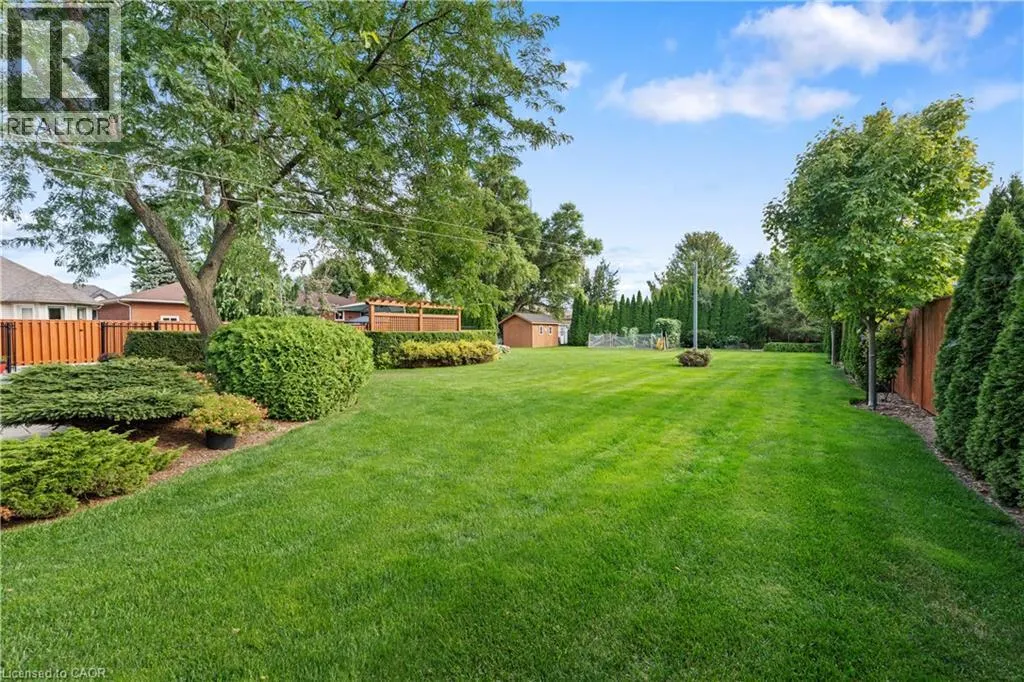 22 WENDAKEE Drive