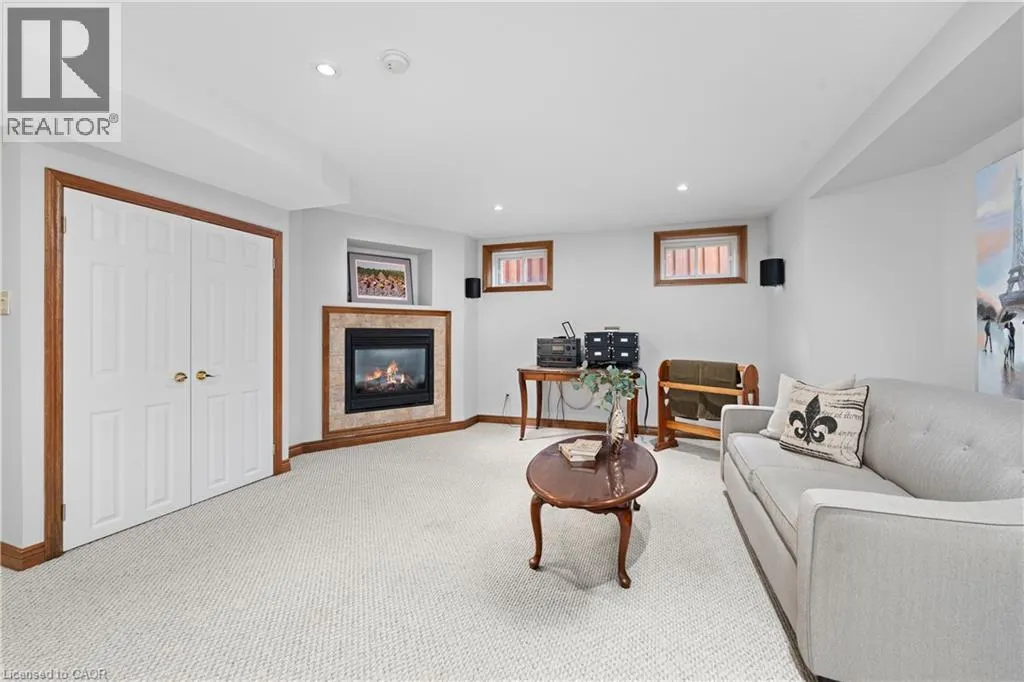 22 WENDAKEE Drive