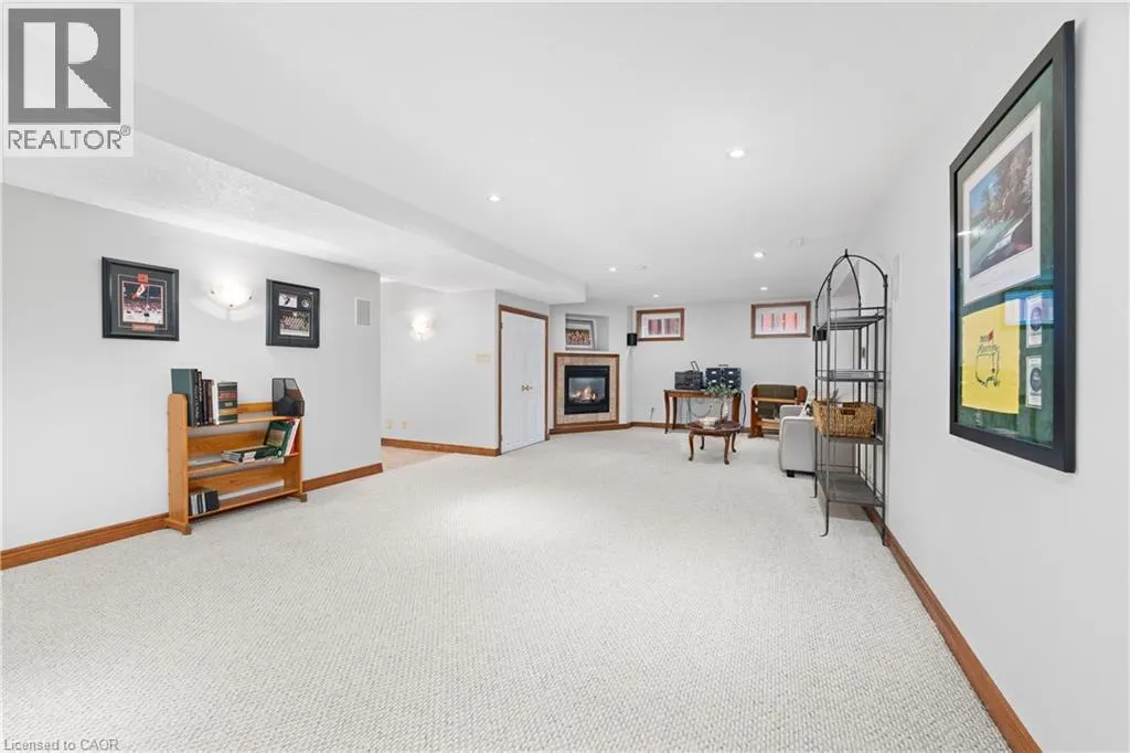 22 WENDAKEE Drive