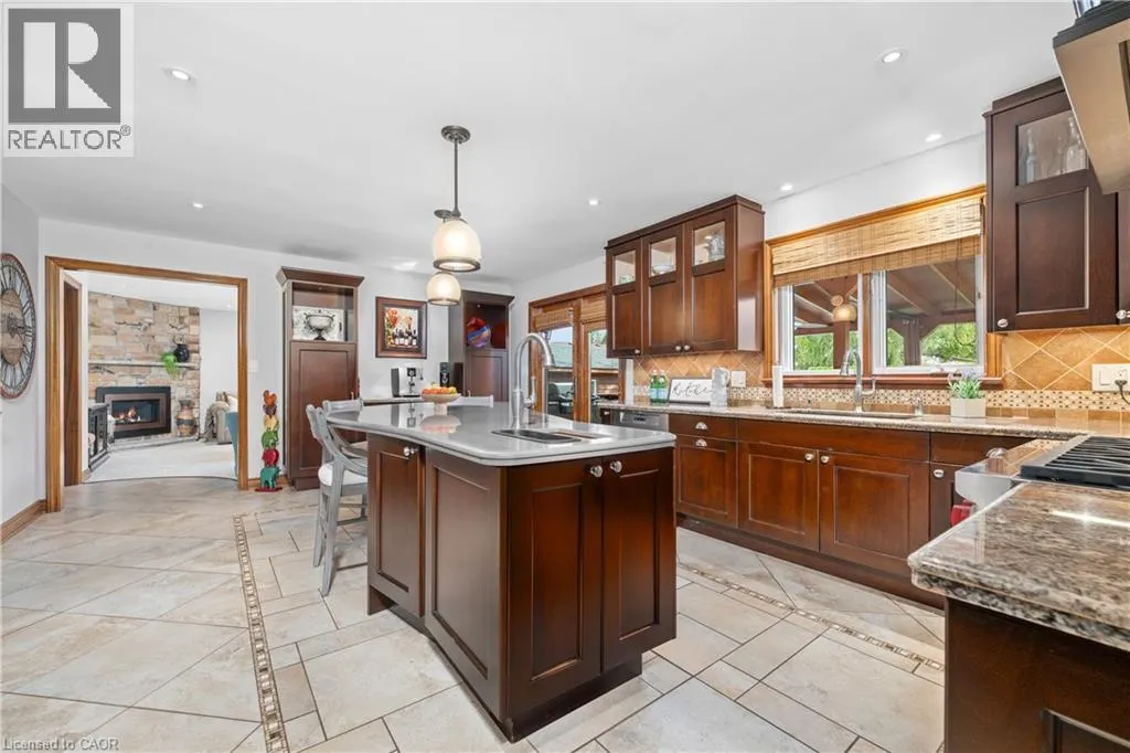 22 WENDAKEE Drive