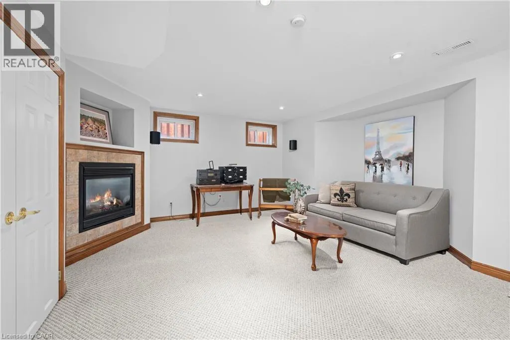 22 WENDAKEE Drive