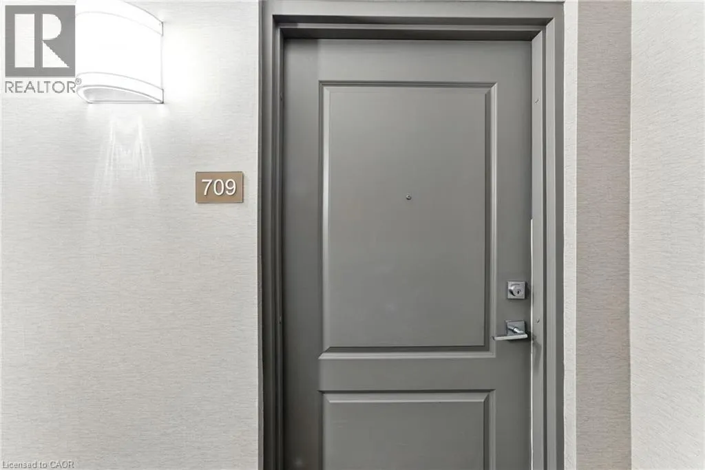 81 ROBINSON Street Unit# 709, #709