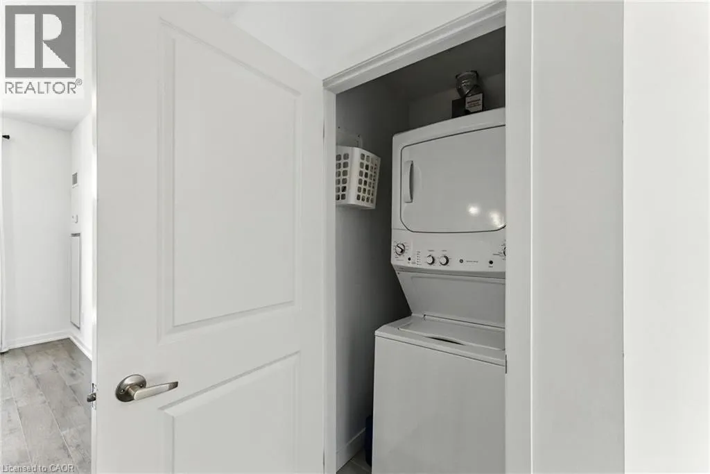 81 ROBINSON Street Unit# 709, #709