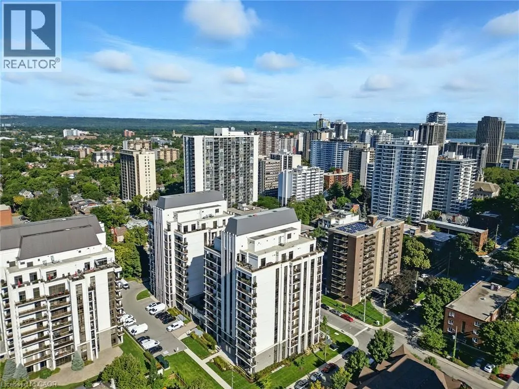 81 ROBINSON Street Unit# 709, #709