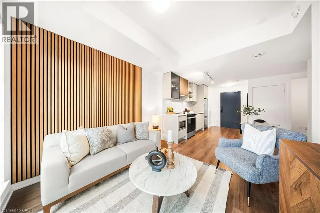 405 DUNDAS Street W Unit# 813, #813