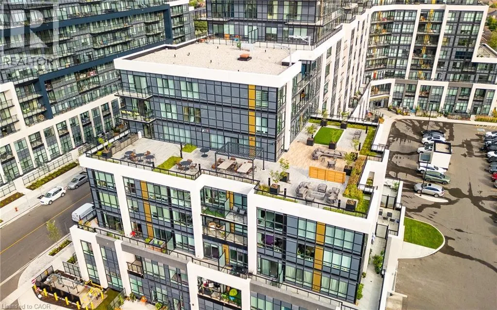 405 DUNDAS Street W Unit# 813, #813
