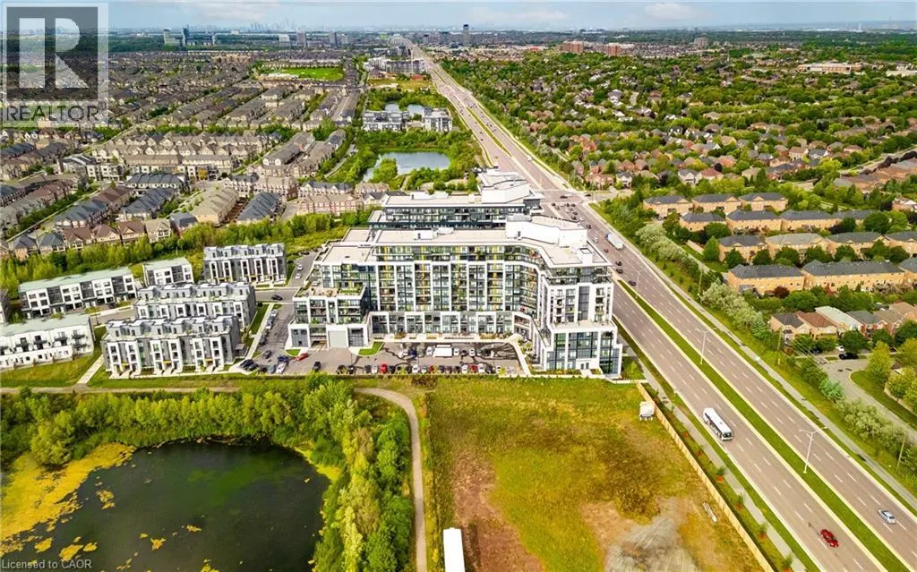 405 DUNDAS Street W Unit# 813, #813