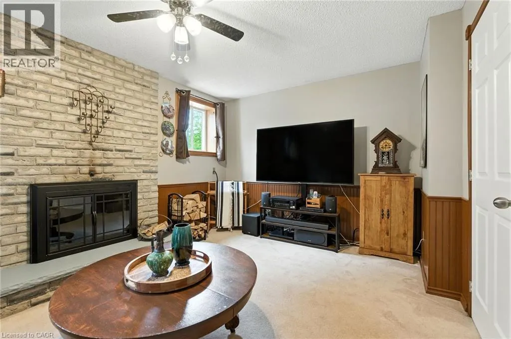 2194 SILVERBIRCH Court