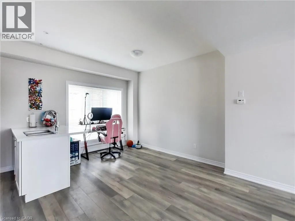 19 PICARDY Drive Unit# 23, #23