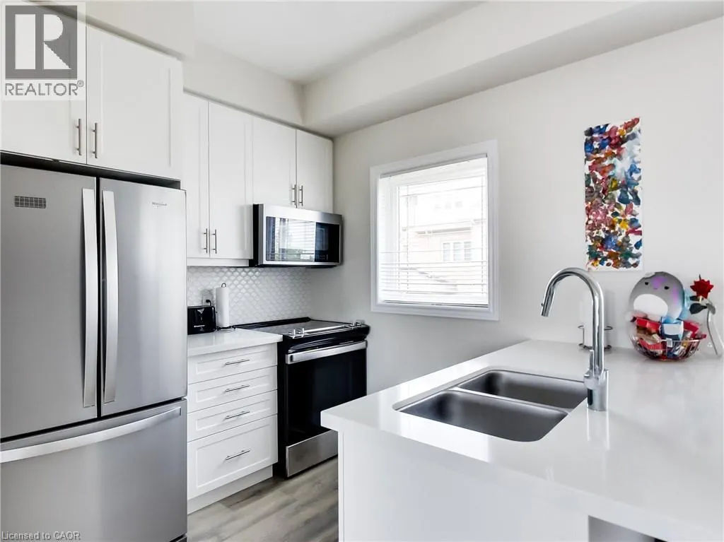 19 PICARDY Drive Unit# 23, #23