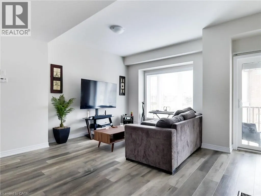 19 PICARDY Drive Unit# 23, #23