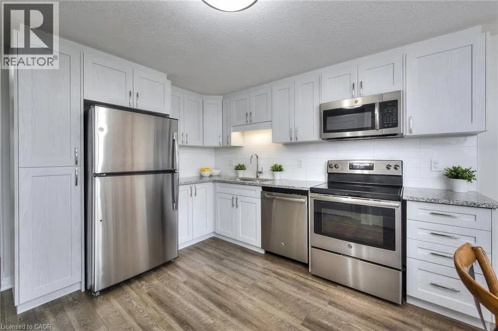 1989 OTTAWA Street S Unit# 30F, #30F