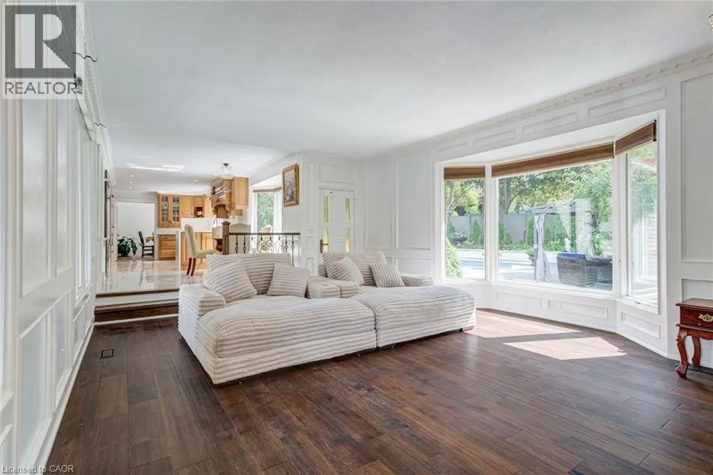 28 STONEGATE Drive