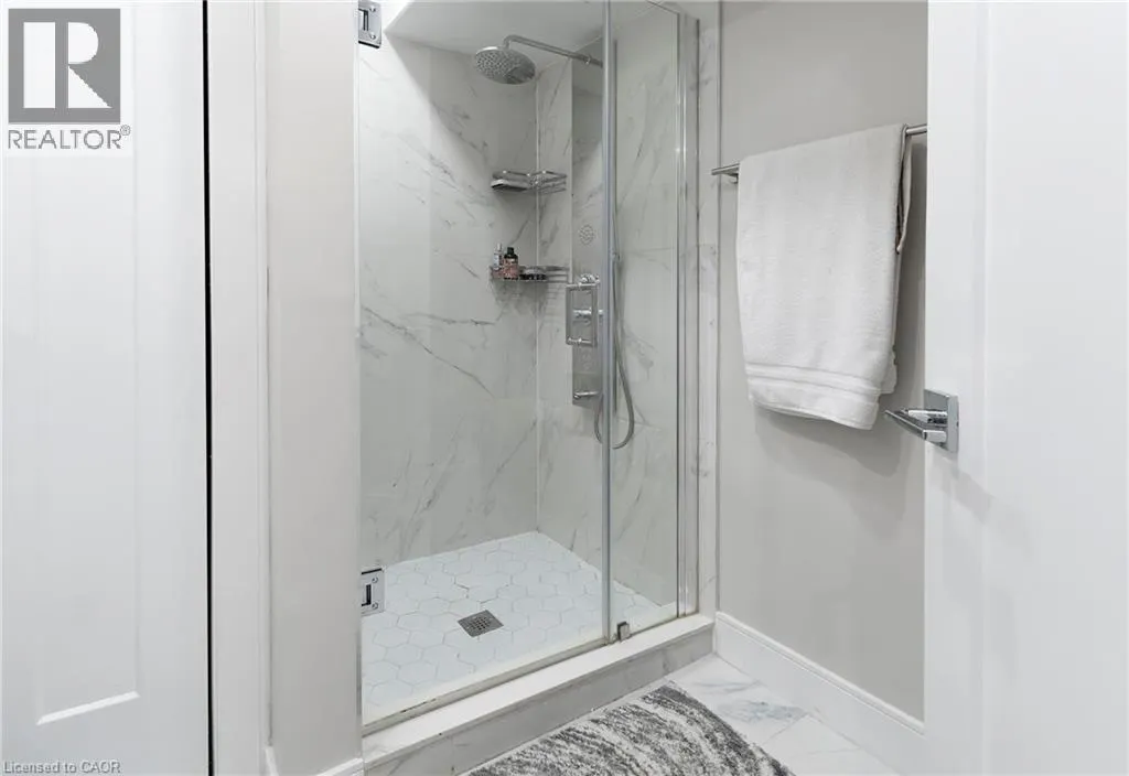 345 GLANCASTER Road Unit# 14, #14