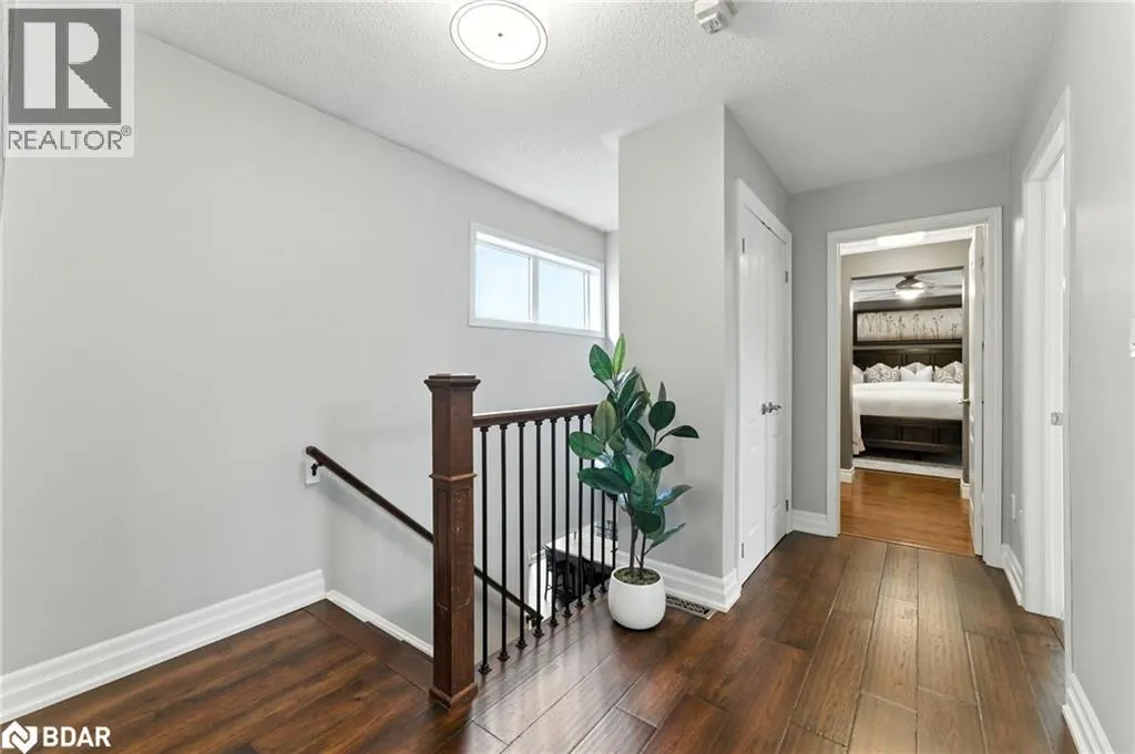 1539 JARVIE Crescent