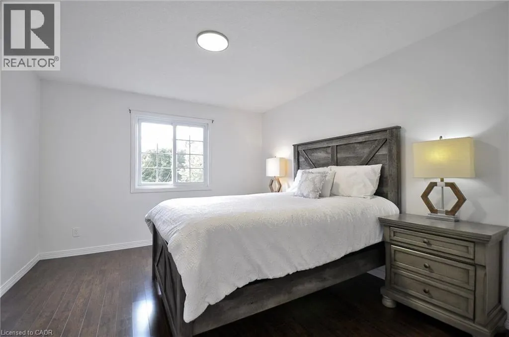209B INVERHURON Crescent