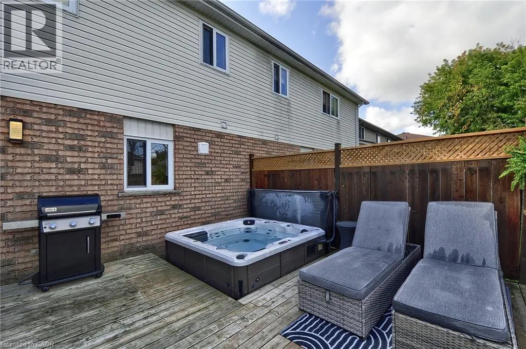 209B INVERHURON Crescent