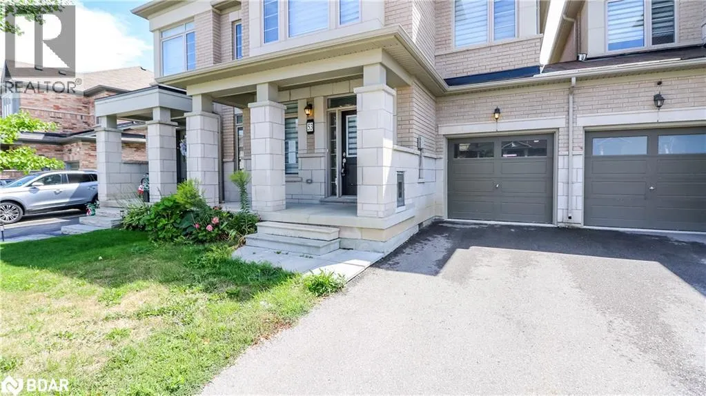 53 MONDIAL CRESCENT Crescent