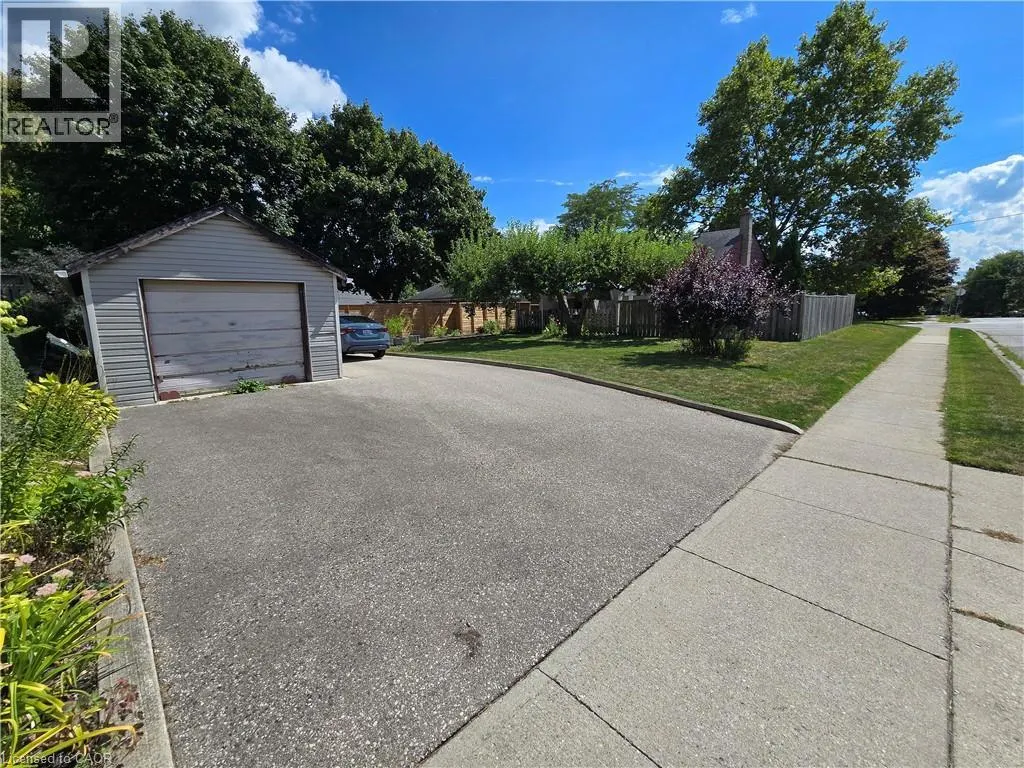 72 GLENVIEW Avenue