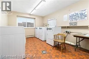 87 ST GEORGE Street Unit# 604, #604