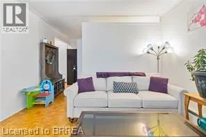 87 ST GEORGE Street Unit# 604, #604