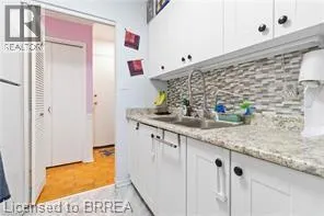 87 ST GEORGE Street Unit# 604, #604
