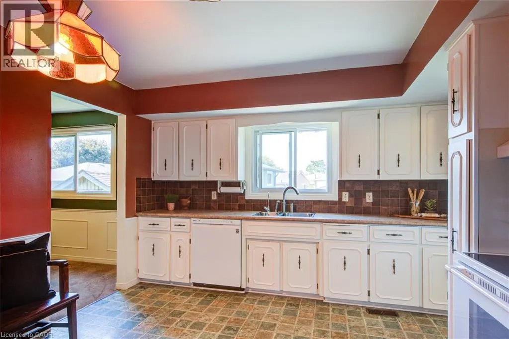 302 BORDEN Court