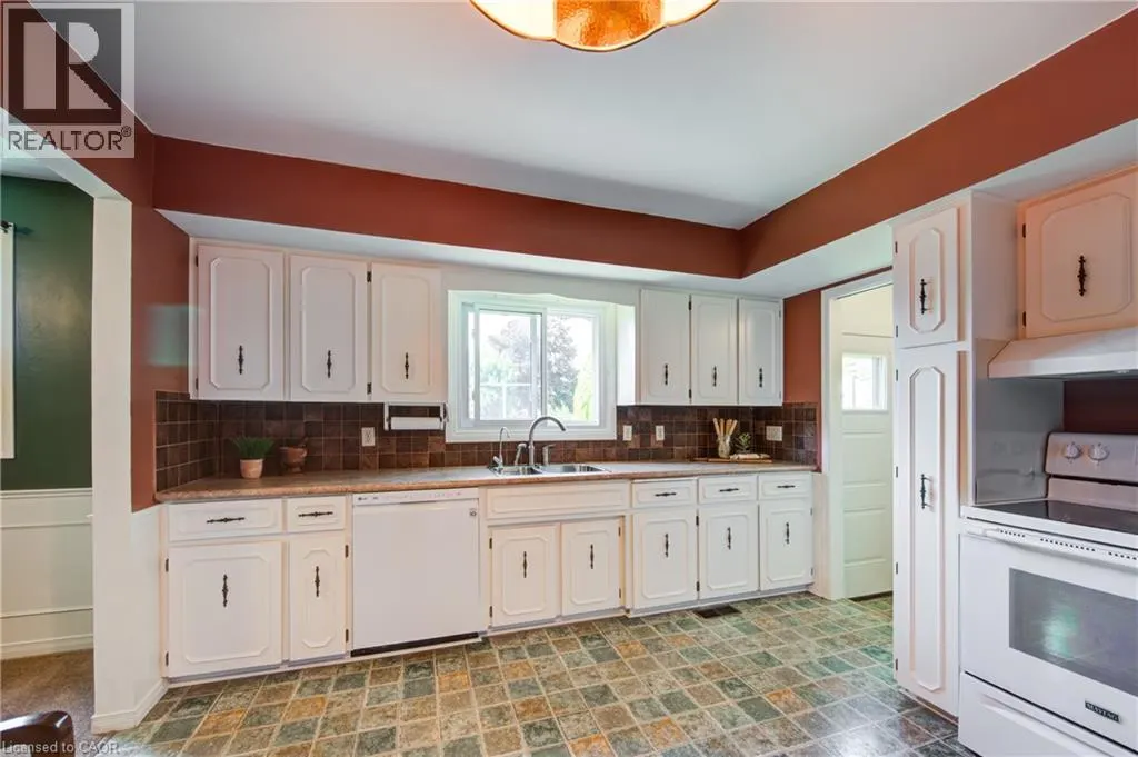 302 BORDEN Court