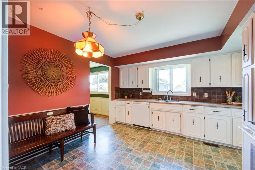 302 BORDEN Court