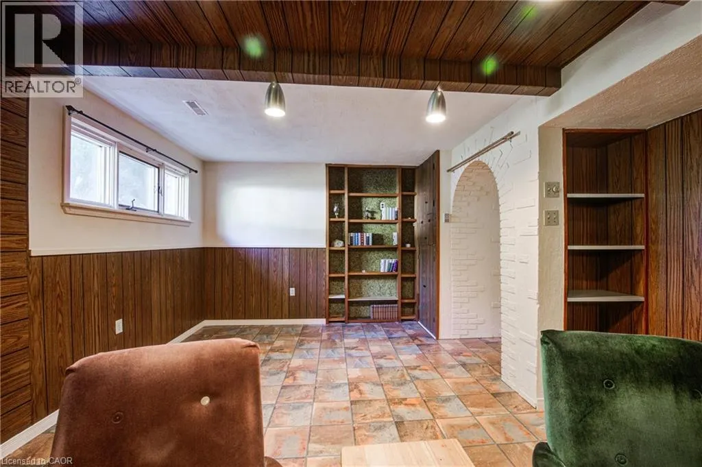 302 BORDEN Court