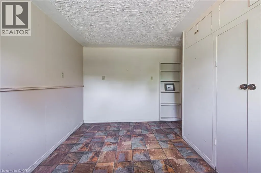 302 BORDEN Court