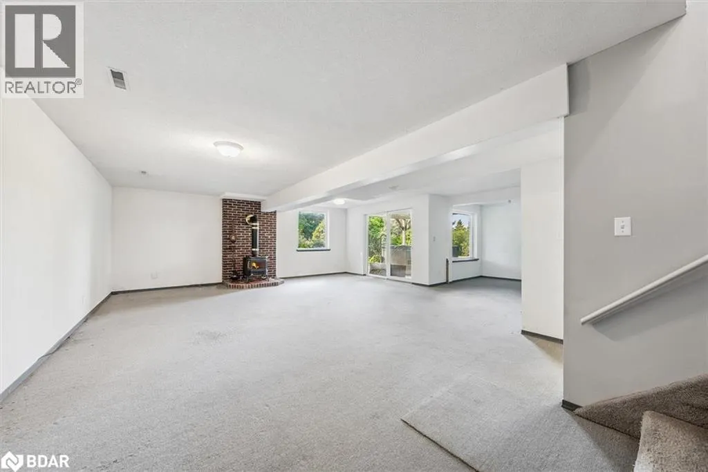 46 FOREST HILL Drive